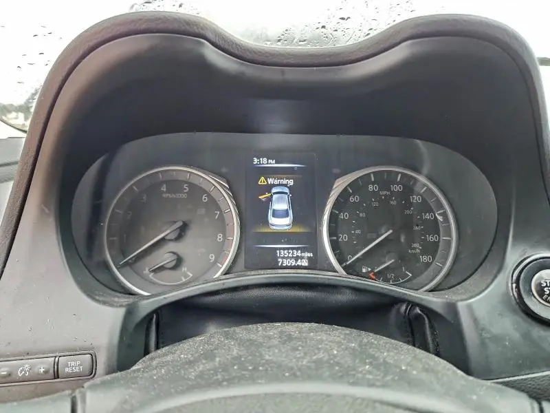 2018 INFINITI Q50 LUXE  