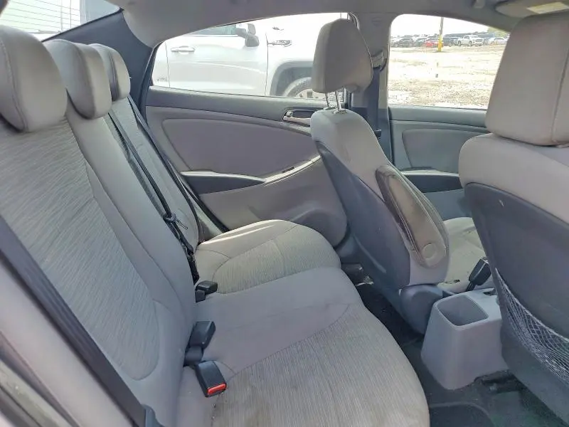 2015 HYUNDAI ACCENT GLS  