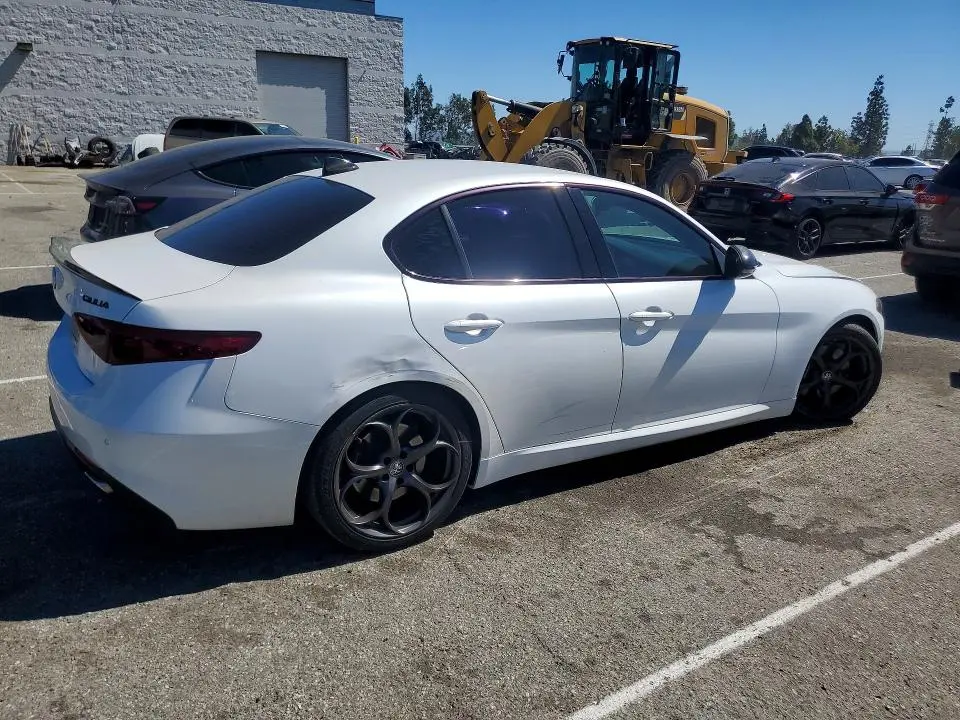 2018 ALFA ROMEO GIULIA TI  