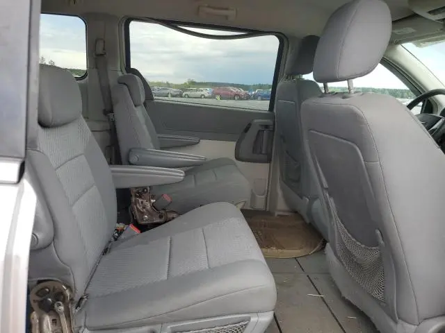 2010 CHRYSLER TOWN & COUNTRY TOURING  