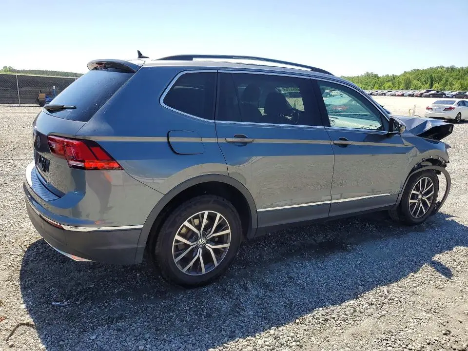 2020 VOLKSWAGEN TIGUAN SE  