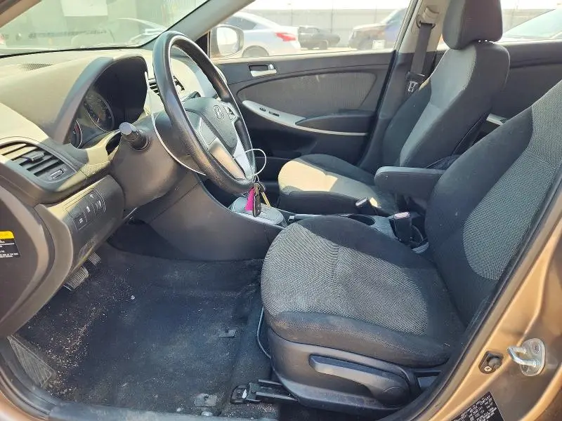 2012 HYUNDAI ACCENT GS  