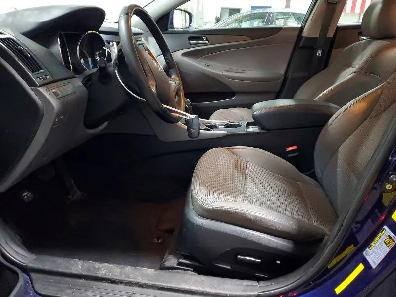 2011 HYUNDAI SONATA SE  