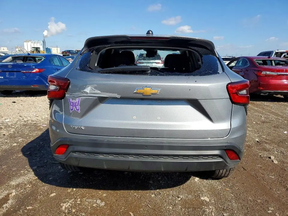 2025 CHEVROLET TRAX LS  