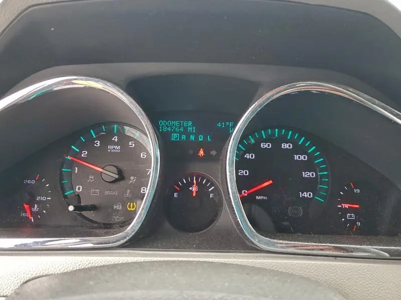 2011 CHEVROLET TRAVERSE LT  