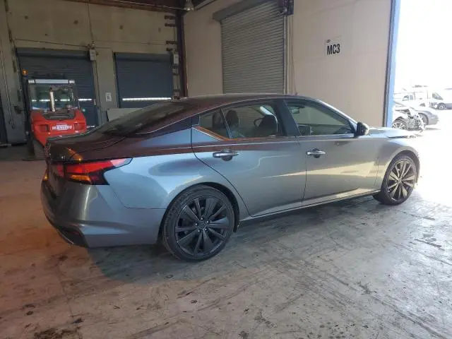 2021 NISSAN ALTIMA SR