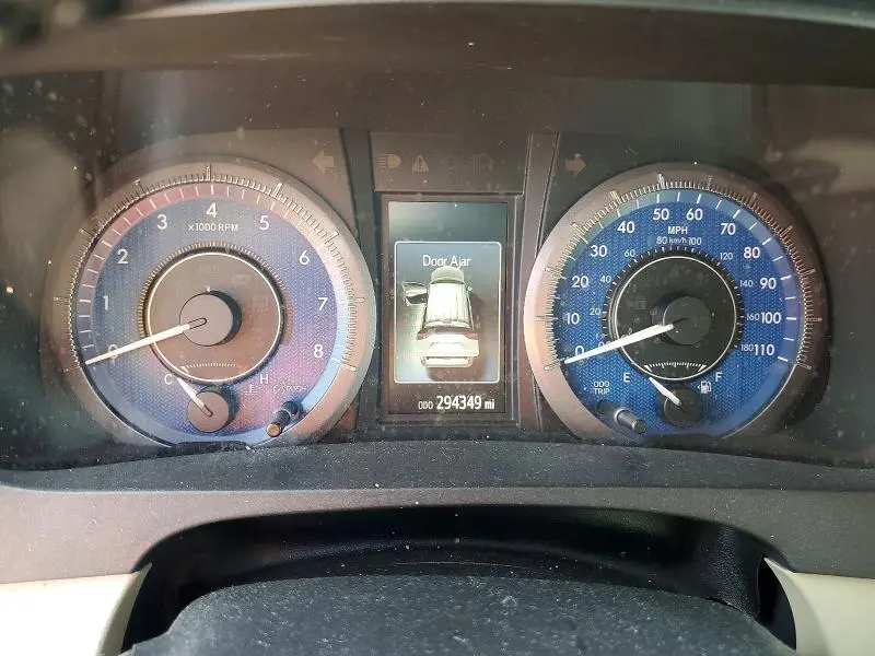 2015 TOYOTA SIENNA XLE 8-PASSENGER  