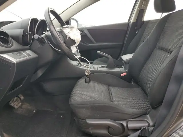 2013 MAZDA MAZDA 3   