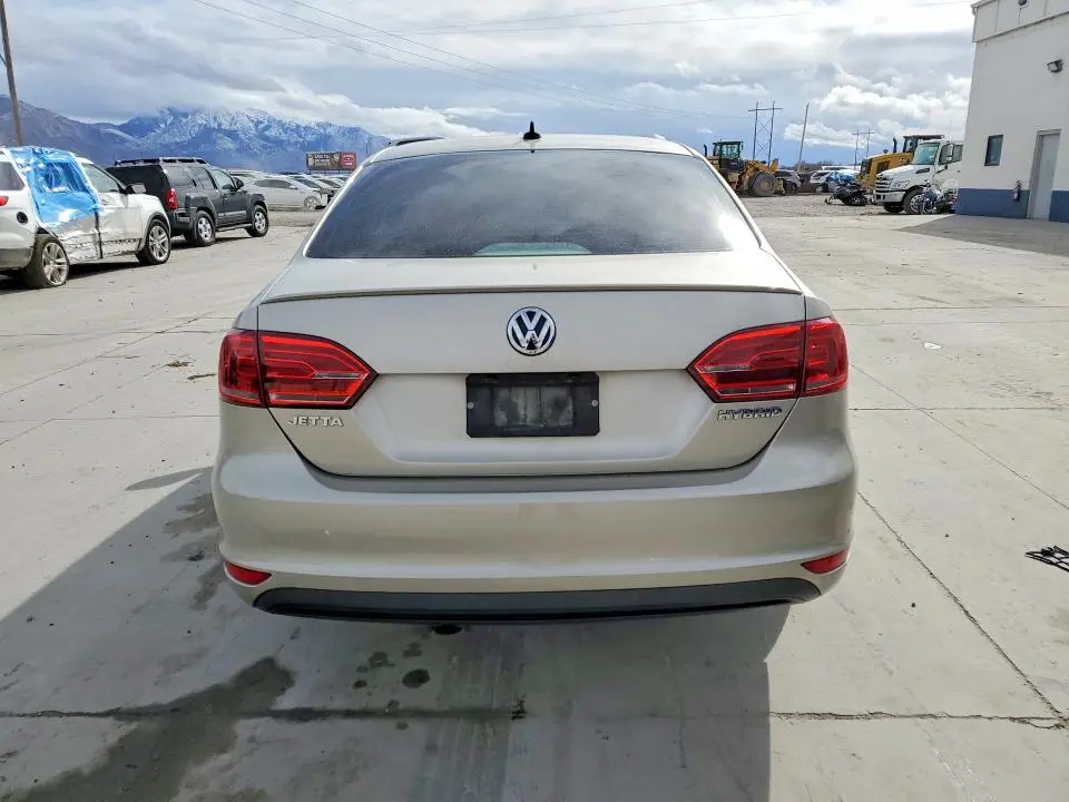 2013 VOLKSWAGEN JETTA HYBRID  