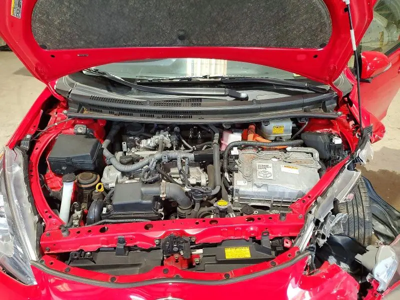 2015 TOYOTA PRIUS C TWO  