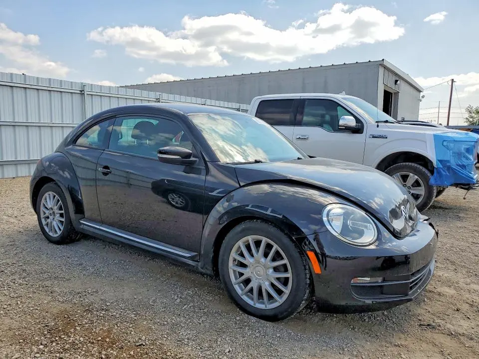 2012 VOLKSWAGEN BEETLE   
