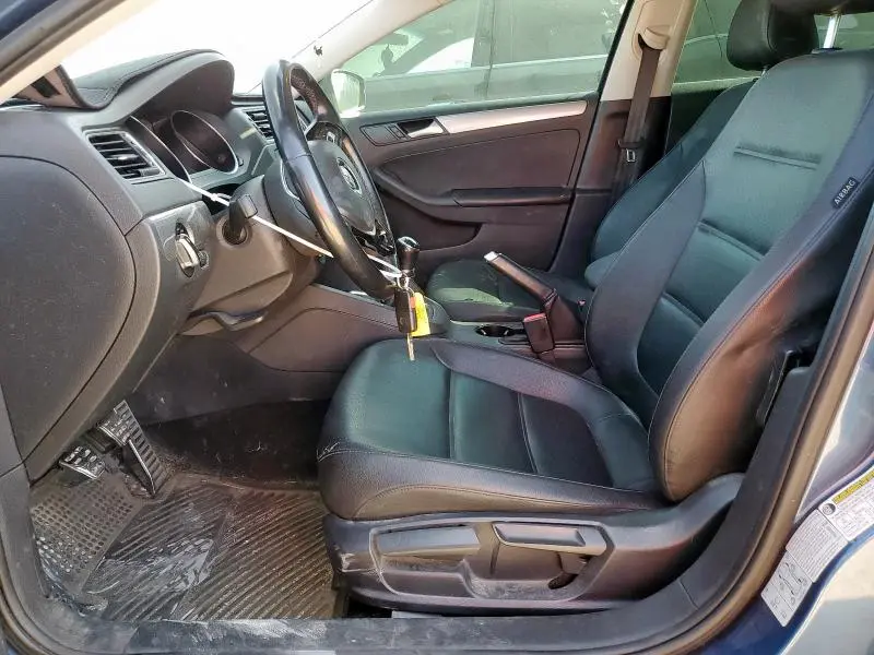 2017 VOLKSWAGEN JETTA SE  