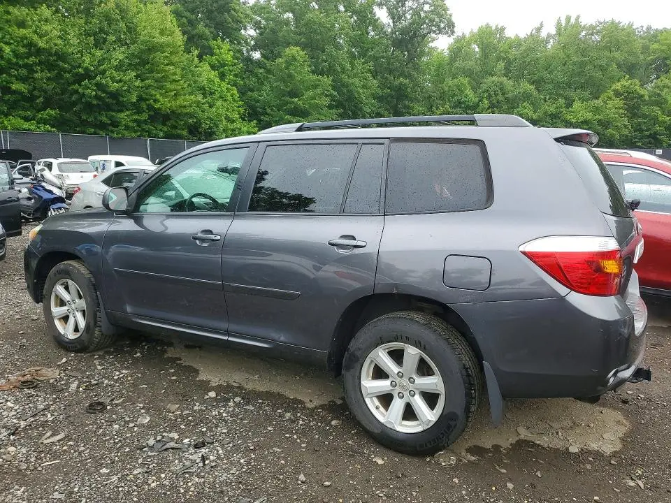 2010 TOYOTA HIGHLANDER SE  