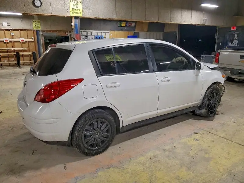 2010 NISSAN VERSA S  