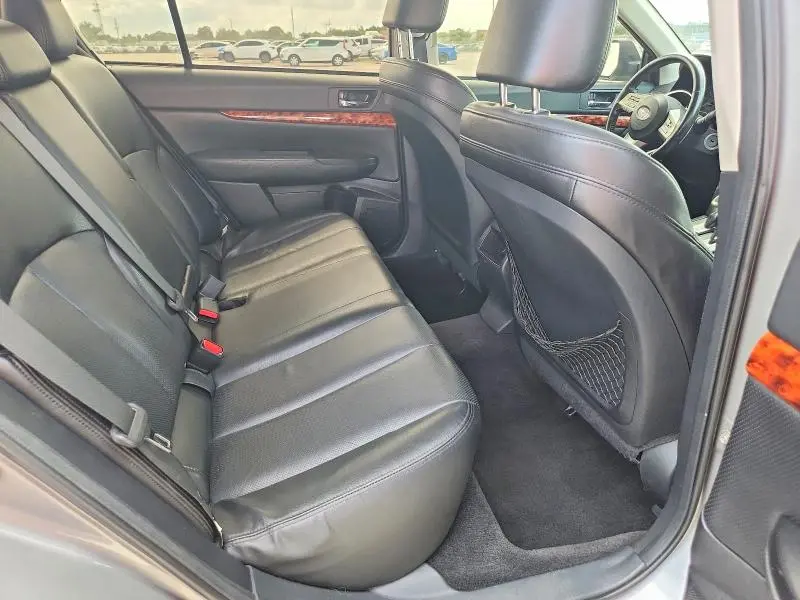 2011 SUBARU LEGACY 3.6R LIMITED  