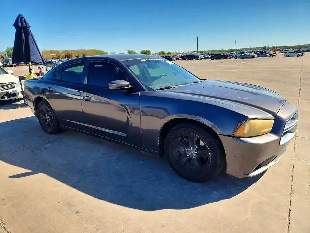 2014 DODGE CHARGER SE  