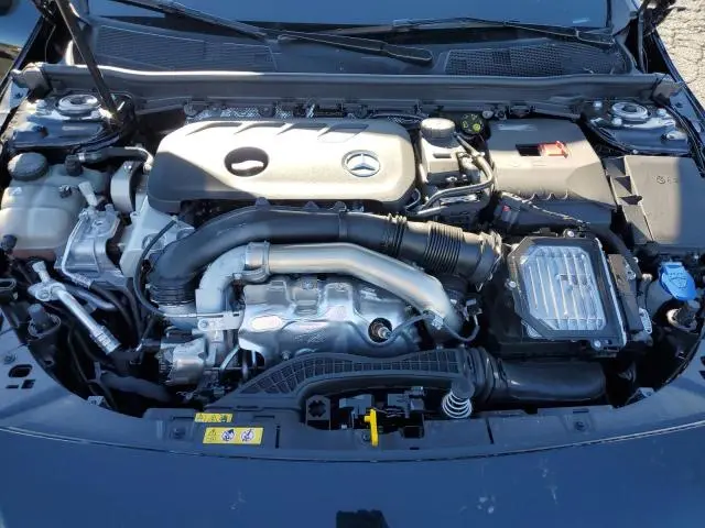 2025 MERCEDES-BENZ CLA 250  