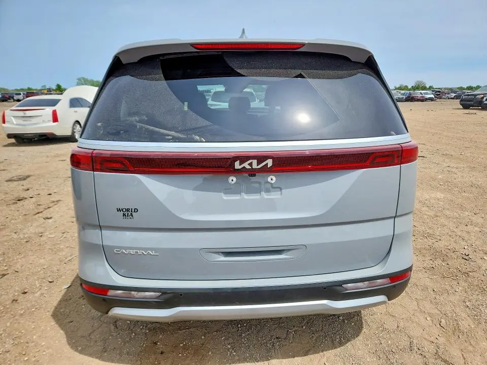 2023 KIA CARNIVAL EX  