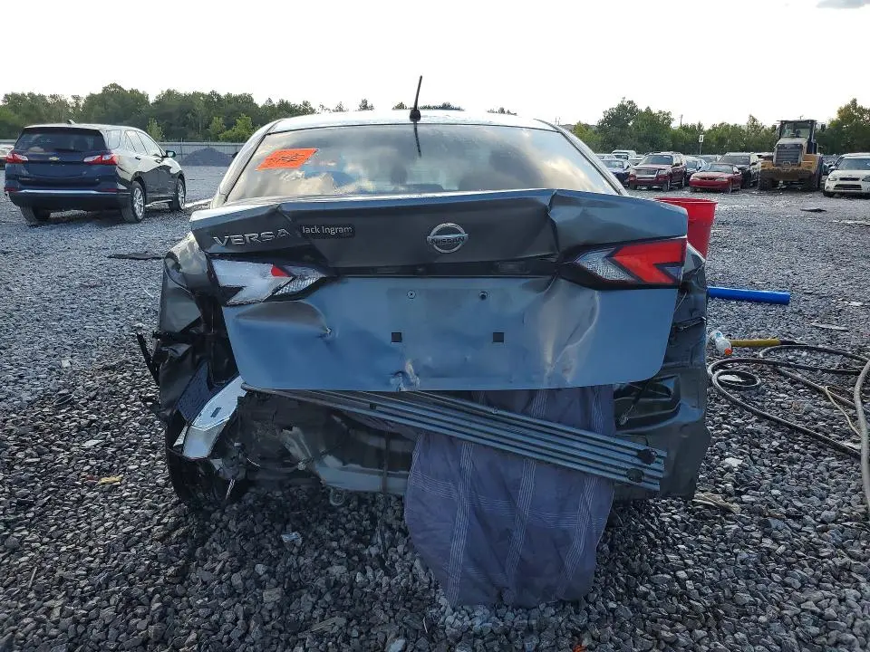2021 NISSAN VERSA S  