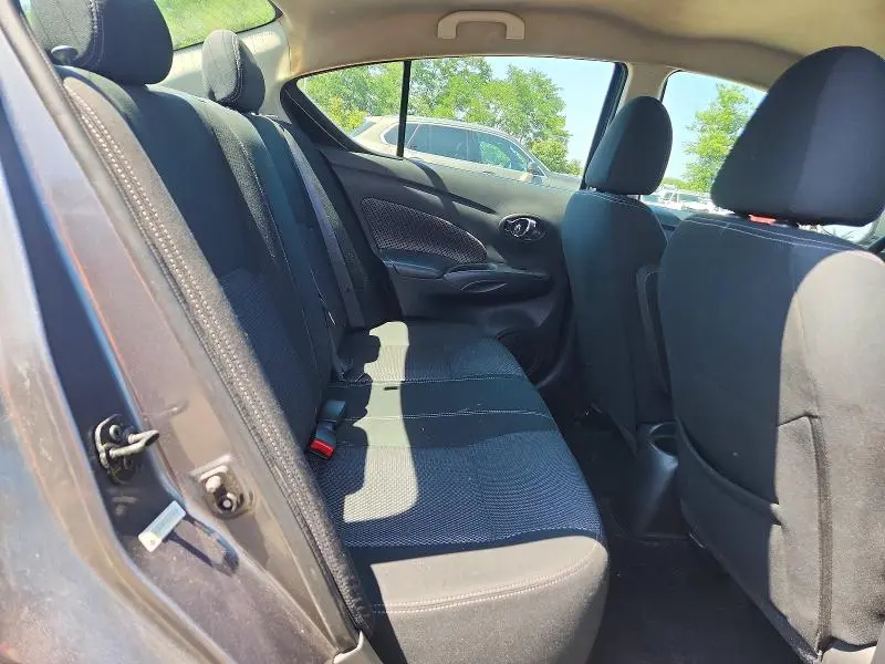 2019 NISSAN VERSA SV  