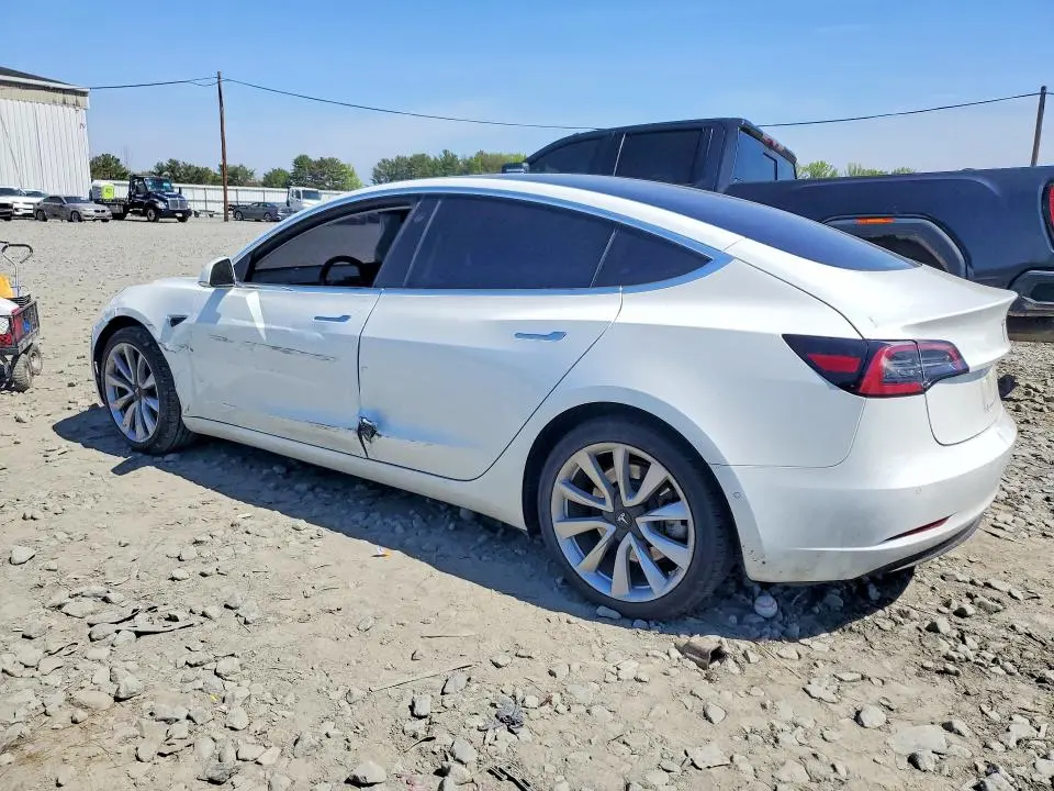 2018 TESLA MODEL 3   