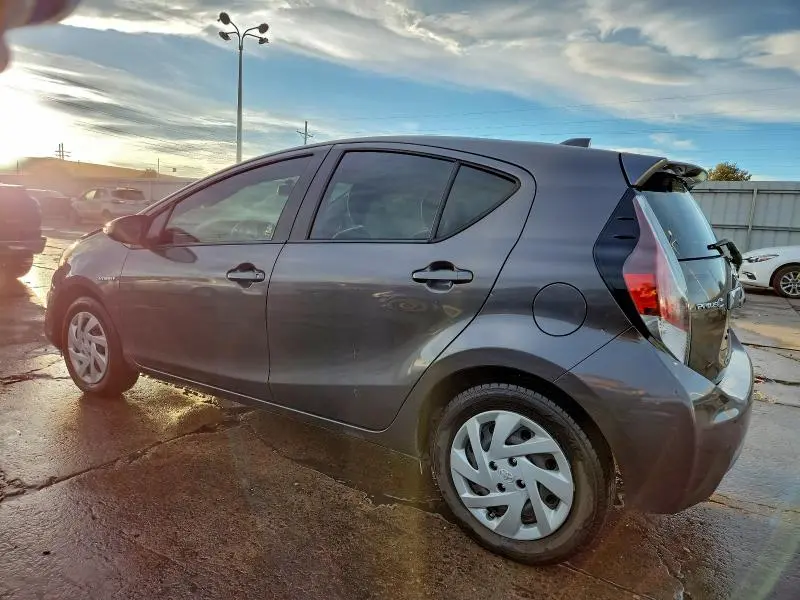 2015 TOYOTA PRIUS C   