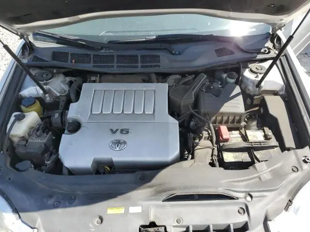 2010 TOYOTA AVALON XL  