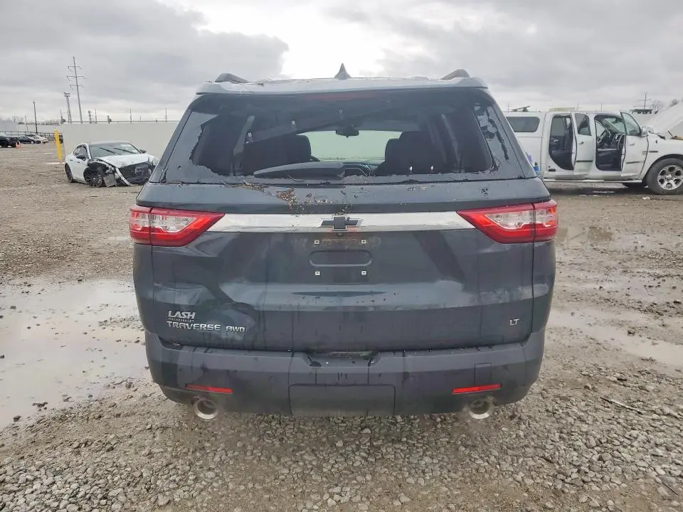 2021 CHEVROLET TRAVERSE LT  