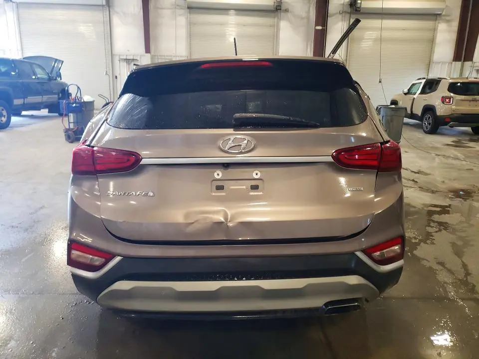 2020 HYUNDAI SANTA FE SE  