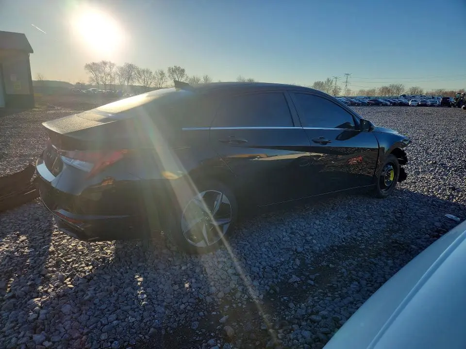 2021 HYUNDAI ELANTRA LIMITED  