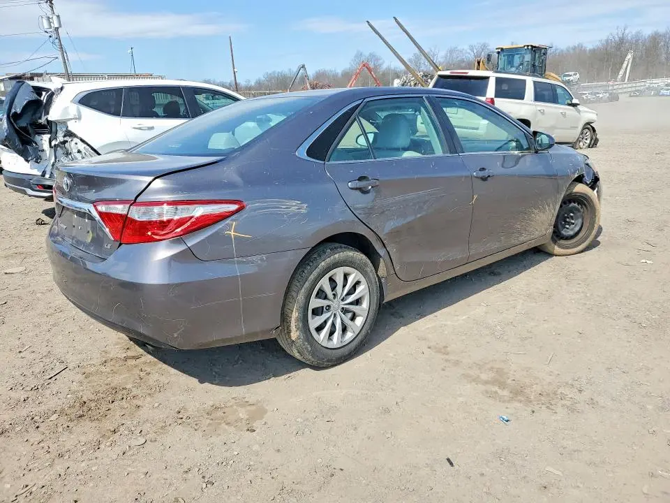 2017 TOYOTA CAMRY LE  