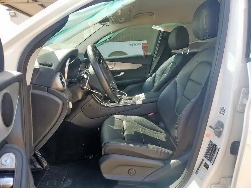 2020 MERCEDES-BENZ GLC 300  