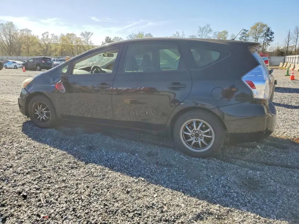 2013 TOYOTA PRIUS V TWO  