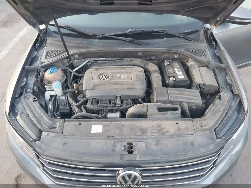 2017 VOLKSWAGEN PASSAT 1.8T R-LINE