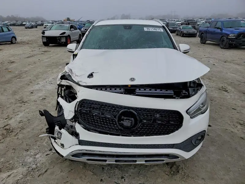 2021 MERCEDES-BENZ GLA 250 4MATIC  