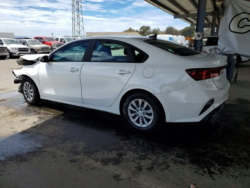 2024 KIA FORTE LX  