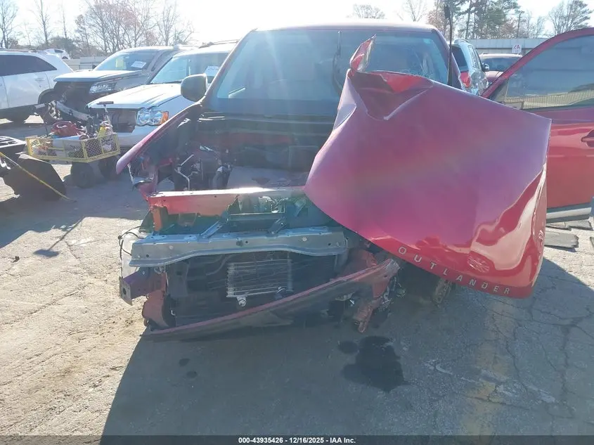 2020 MITSUBISHI OUTLANDER ES 2.4