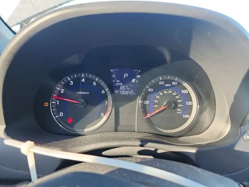 2013 HYUNDAI ACCENT GLS  