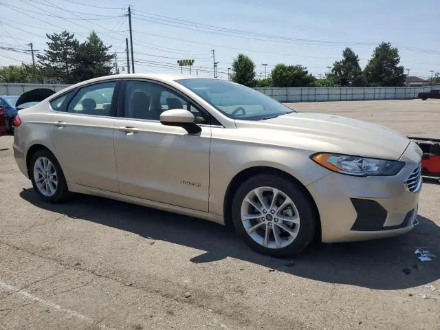 2019 FORD FUSION SE  