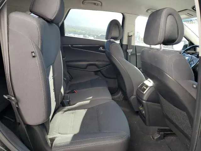2016 KIA SORENTO LX