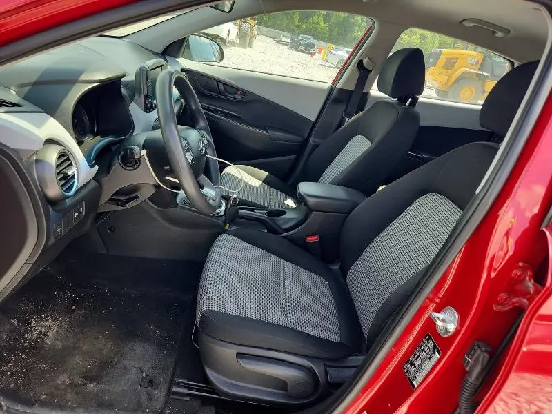 2021 HYUNDAI KONA SE  