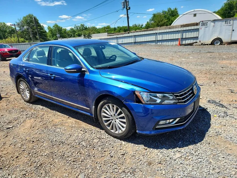 2016 VOLKSWAGEN PASSAT SE  
