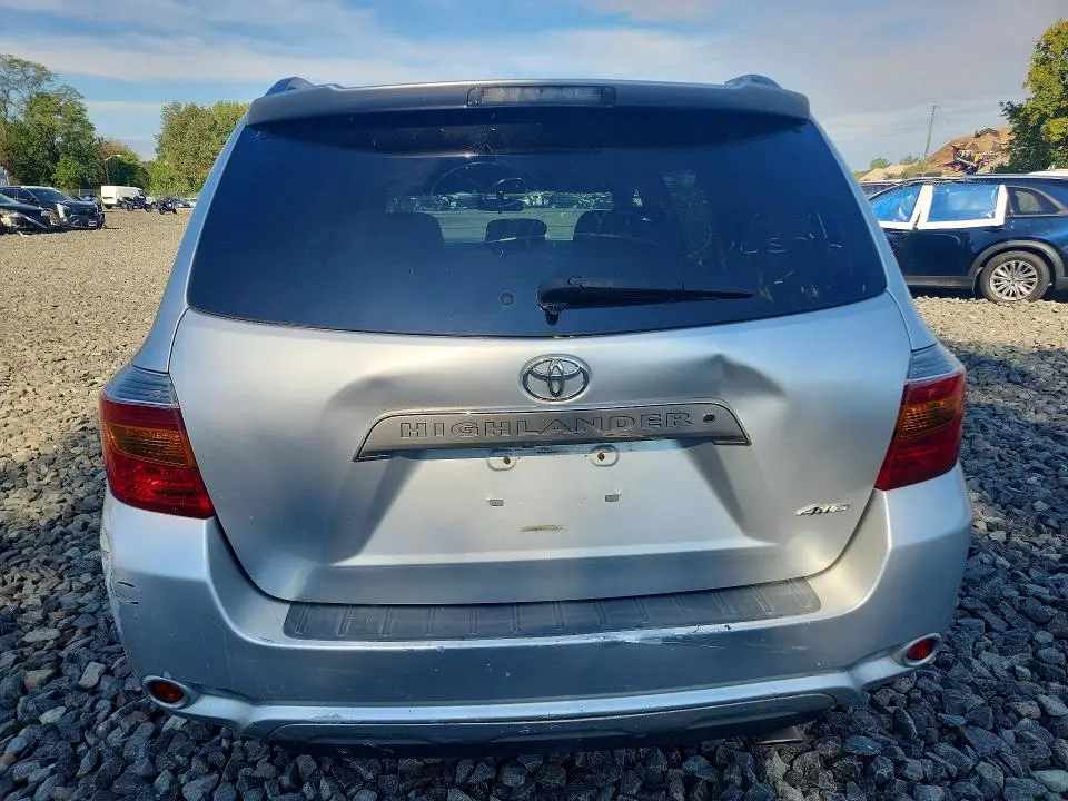 2010 TOYOTA HIGHLANDER SPORT  