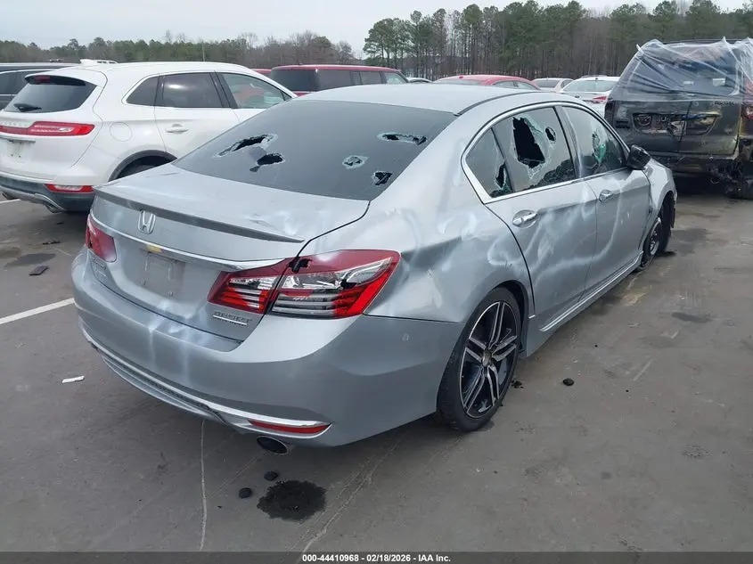 2017 HONDA ACCORD SPORT SE