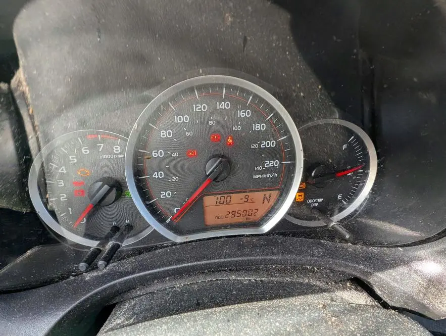 2013 TOYOTA YARIS 5-DOOR L  