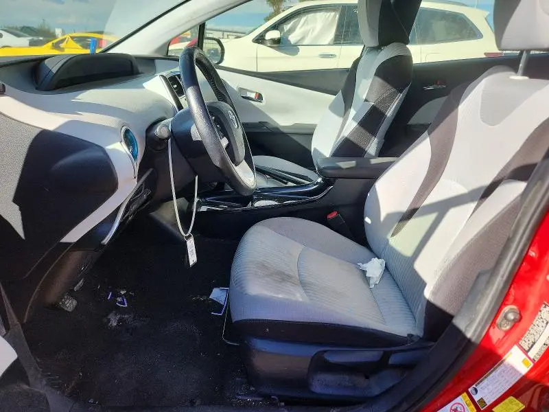 2017 TOYOTA PRIUS THREE  
