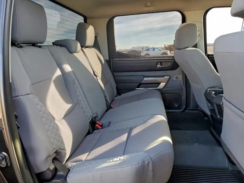 2023 TOYOTA TUNDRA CREWMAX SR  