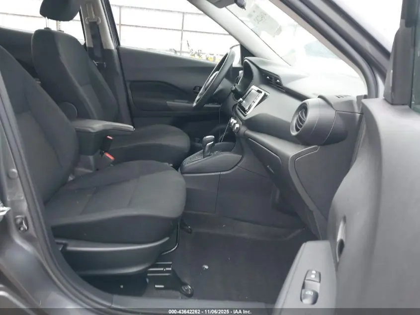 2024 NISSAN KICKS S XTRONIC CVT