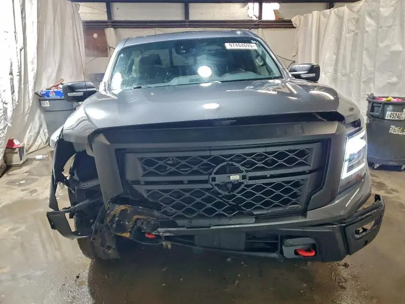 2021 NISSAN TITAN SV  