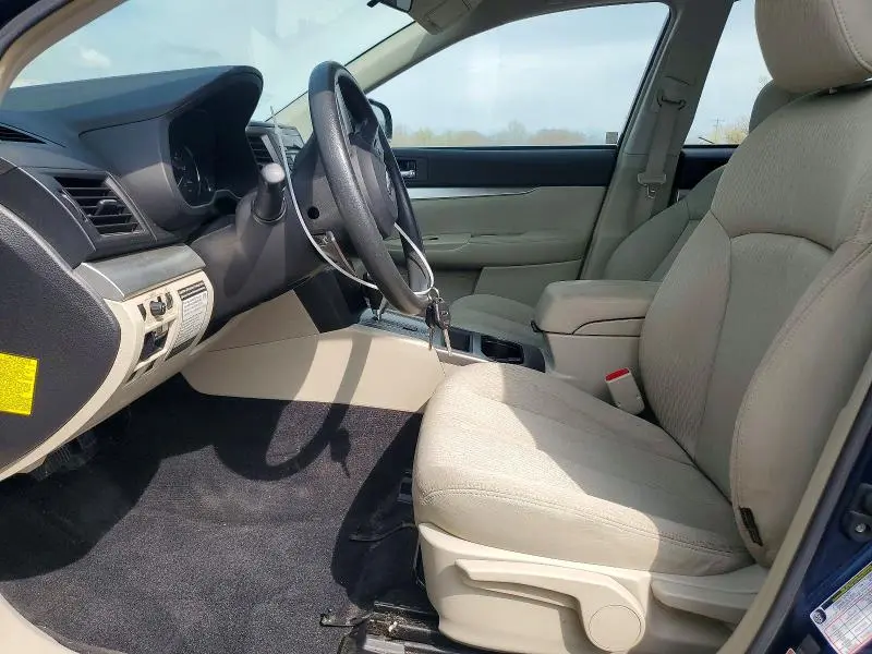 2010 SUBARU OUTBACK 2.5I  
